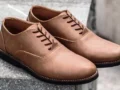 Jenis Sepatu yang Cocok Dipadukan dengan Kemeja Batik