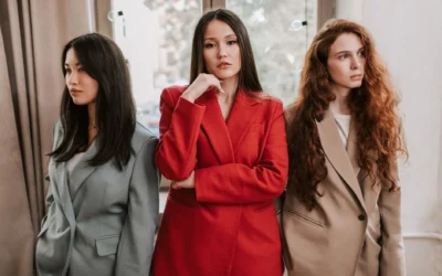 Pakaian Elegan Wanita Karir yang Praktis dan Nyaman